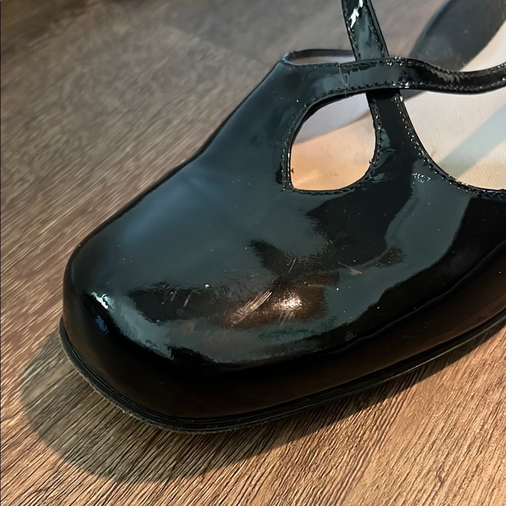 Taryn Rose Black Women's Shoes - Picture 8 of 12